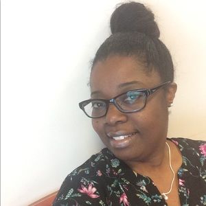 Meet your Posher, Yolanda